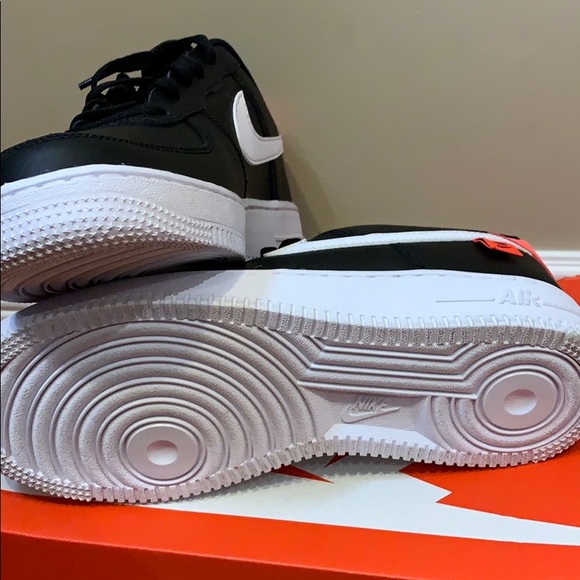 Nike worldwide - Picture 3 of 3